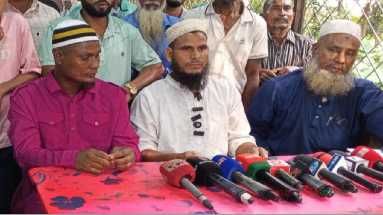 প্রশাসনিক অযুহাতে লালমনিরহাটে নির্মাণ শ্রমিক ফেডারেশনের পরিচিতি সভা পণ্ড