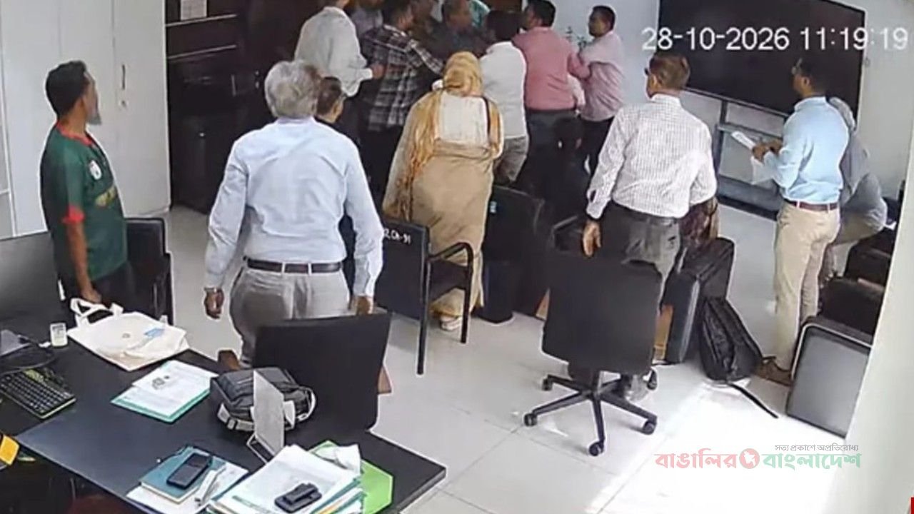 কার্যালয়ে ঢুকে আইইডিসিআরের পরিচালককে মারধরের অভিযোগ ড্যাবের বিরুদ্ধে