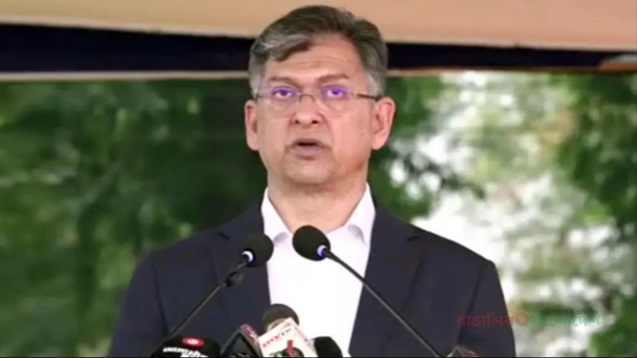 জনপ্রত্যাশা অনেক, 'জনগণের পুলিশ' হিসেবে নিজেদের প্রতিষ্ঠা করতে হবে: স্বরাষ্ট্রমন্ত্রী
